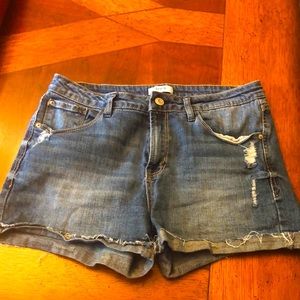Kensie Jean shorts, size 8/29